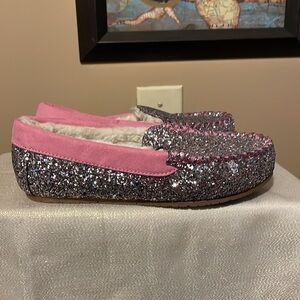 Land’s End Slippers, big kids size 4